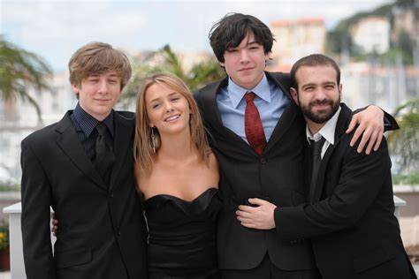 Who is Jeremy Allen Whites wife? What we know.