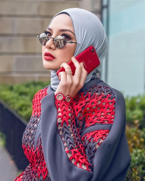 Pin By Zeyneppp On Neelofa Hijabi Fashion Fashion Hijab Fashion