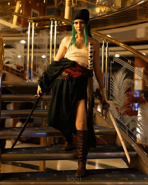 Zoro [One Piece] by SylphnCosplay (self) (Photo by Brookie9001 on Insta ...