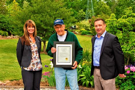 Beloved community member receives the Unsung Virginian Award – New