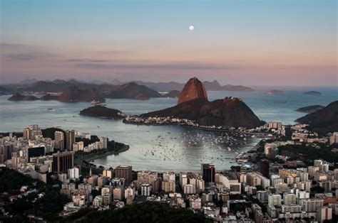 Rio de Janeiro Skyline — Stock Photo © thiagogleite #92807662