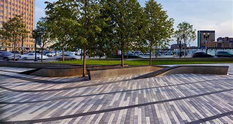 Pier 4 Waterfront Plaza | Mikyoung Kim Design - Landscape Architecture ...