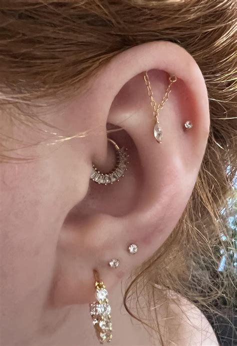 Sparkly New High Hidden Helix R Piercing