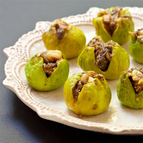 Exotic stuffed figs dessert | Vegan | Gluten-free | Paleo