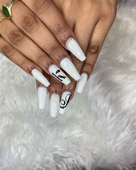 White Nail Trends Summer 2022