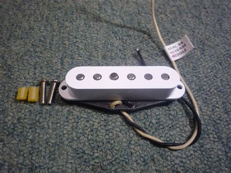 新品 Lindy Fralin Real 54 Strat Staggard Singlecoil Pickup White Middle