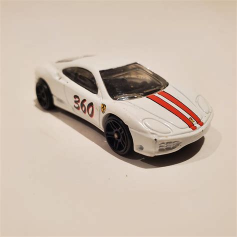 Vintage 1999 HOT WHEELS Ferrari 360 Modena White 1 64 Property Room
