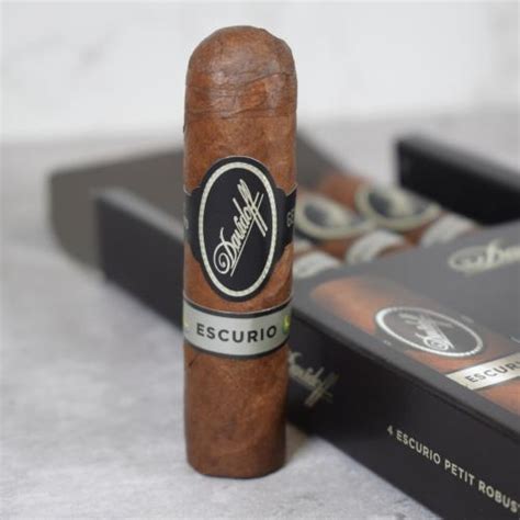 Davidoff Escurio Petit Robusto Cello Cigar Single