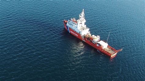 HORA DE OPINION Intensa búsqueda por mar y aire de un marinero