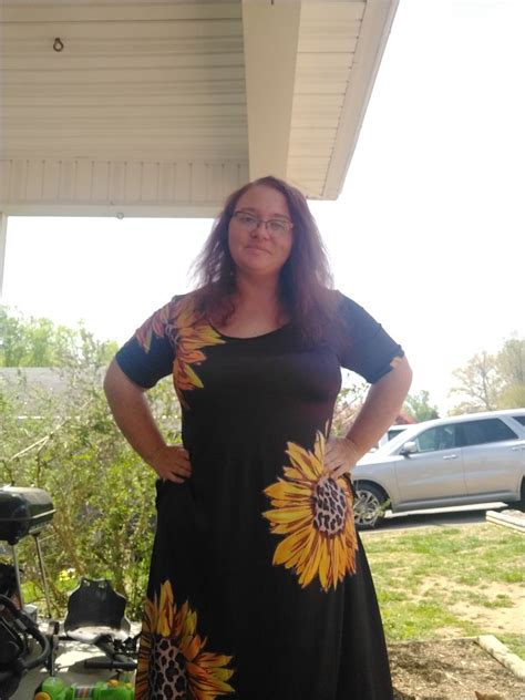 Plus Size Sunflower Print Short Sleeve Maxi Dress