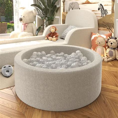 Piscina Infantil Bege Nude Bolinhas Inclusas Modelo Acolchoado Para Quarto Ou Área Kids