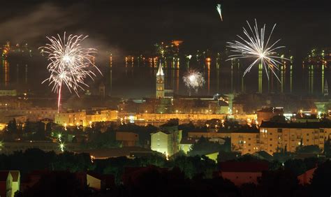 Zadarski Grad Zadar nije imao službeni vatromet no nebo iznad Zadra