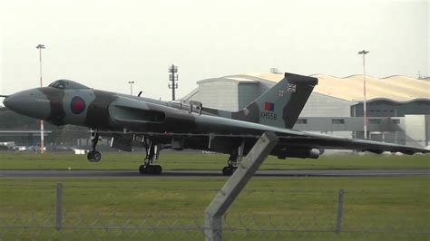 Vulcan Xh Departing Doncaster To Cosby Airshow Youtube