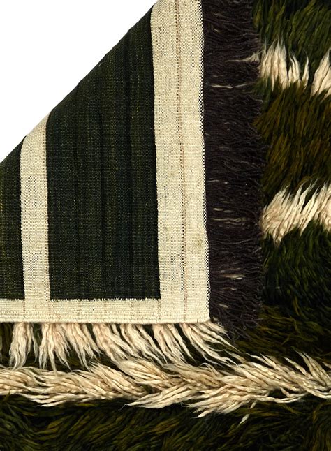 Super Shaggy Rug - Dark Green and Beige – FORSYTH