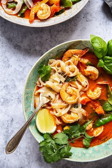 Easy Thai Red Curry With Prawns And Snow Peas Vikalinka