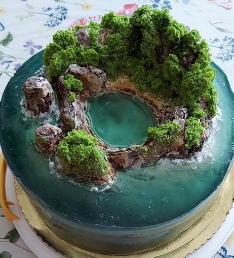 Pin By Emel On Cakes Pastalar Island Cake Ocean Cakes Fondant Cake