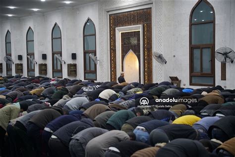 Dünyada Ramazan ayının ilk teravih namazı kılındı