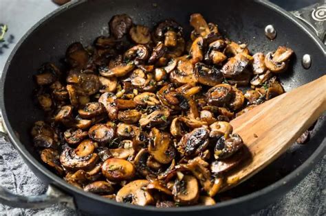 How to Saute Mushrooms | Make Sauteed Mushrooms Easily