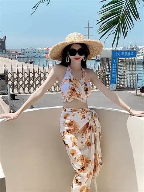 ชดวายนำสำหรบวนหยดพกผอนรมทะเลนำพรอนบกนผหญงทพซ BIKINI ชดวายนำสามชนสไตล