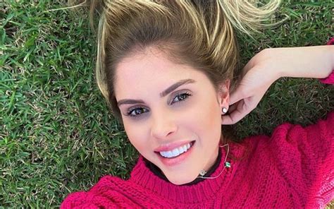 Bárbara Evans fala sobre processo de fertilização in vitro Vogue