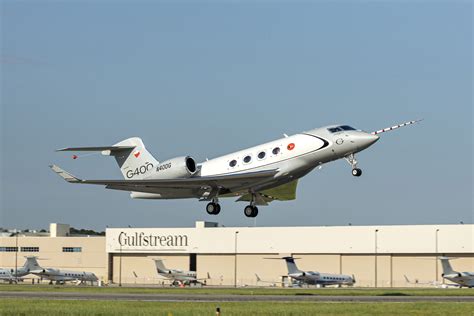gulfstream  successfully completes  flight