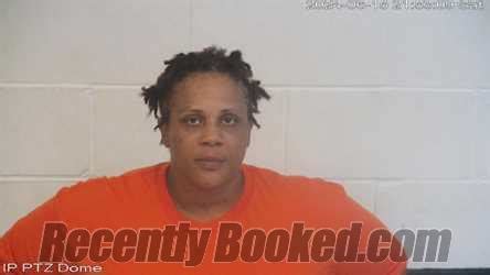 Recent Booking Mugshot For Shantee Bianca Whavers In Marion County