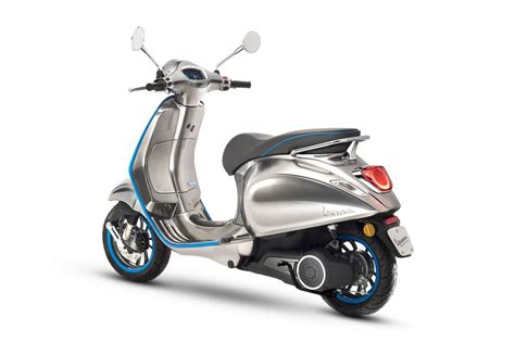 Piaggio boosts the electric Vespa's top speed... to a whopping 70 km/h ...