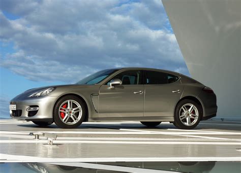 File:Porsche-Panamera at Porsche-Museum.JPG - Wikipedia