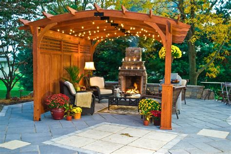 Curved Pergolas Amazing Backyard Home Designs