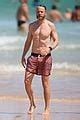 Comedian Hamish Blake Goes Shirtless Looks Fit During Beach Day In