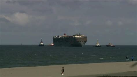 Bergungs Und Reparaturma Nahmen Kommen Fremantle Highway Im Hafen Von