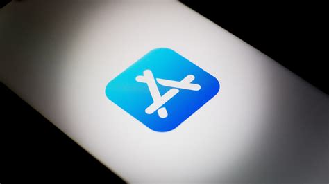 Apple to Allow iOS App Downloads From Third-Party Websites (With