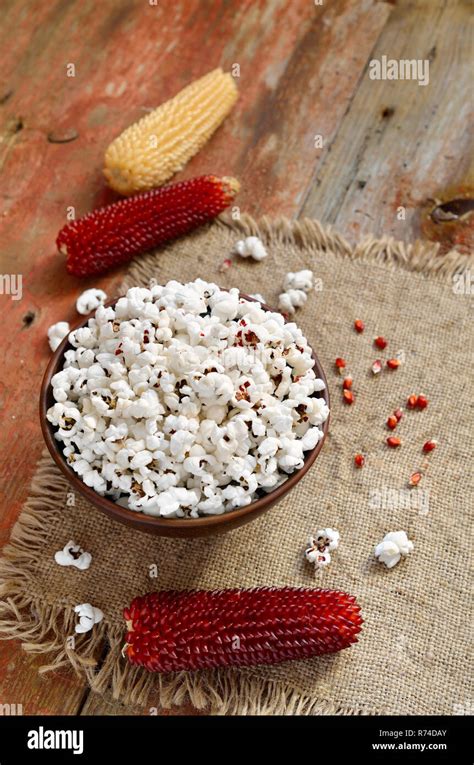 Bowl of popcorn with corncob Stock Photo - Alamy