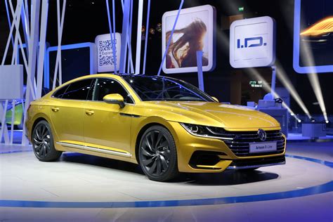 Volkswagen Arteon fastback sedan revealed, on sale mid-2018