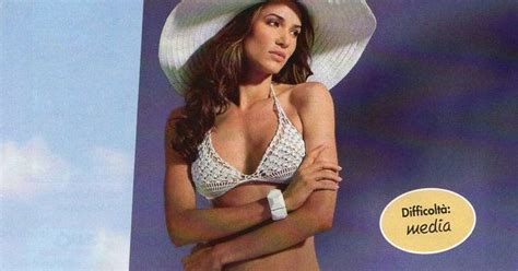 Lo Spazio Di Lilla Bikini Top Pareo All Uncinetto Crocheted Bikini Tops And Beachrobe