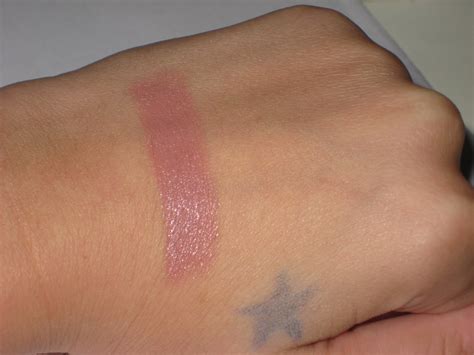 Divinelyurban L Oreal Colour Riche Lipstick In Fairest Nude