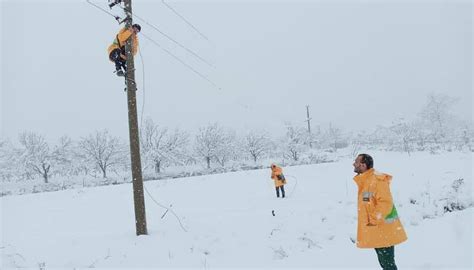 Situata Me Motin Disa Fshatra Ne Korce Pa Energji Elektrike