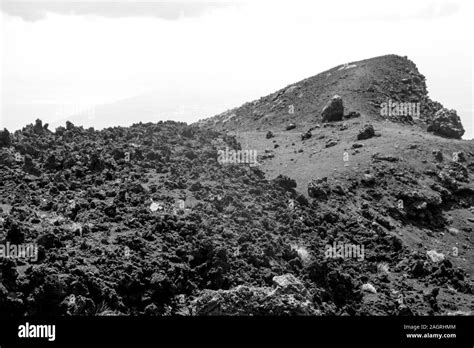 Uno de los volcanes más activos del mundo el Monte Etna Es