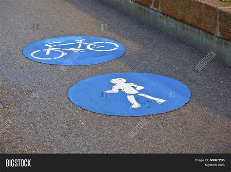 Symbol Pathway Icon Image & Photo (Free Trial) | Bigstock