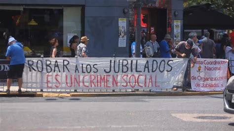 El Gobierno justificó la represión a los jubilados en el Congreso