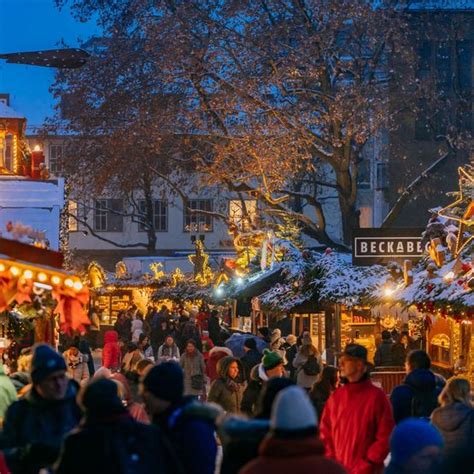 Weihnachtsmarkt Stuttgart K Nigstra E Margy Saundra