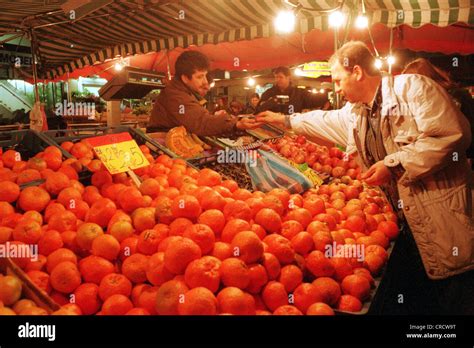 Kreuzberg Customer Hi Res Stock Photography And Images Alamy