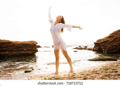 1 263 imágenes de Bikini plage Imágenes fotos y vectores de stock Shutterstock