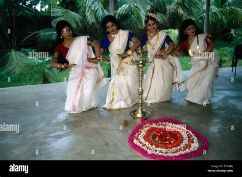 DBA 82960 : Onam festival ; women dancing ; Kerala ; india Stock Photo ...