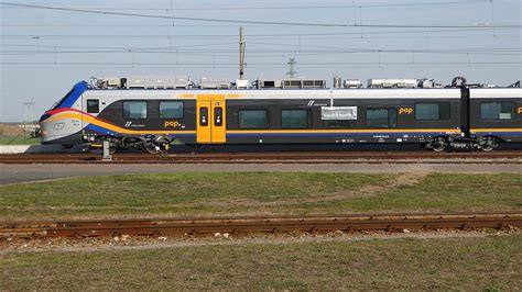 In servizio in Sicilia due nuovi treni Pop una delle flotte più