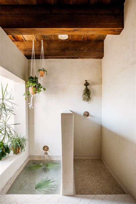 Soak into a Spanish Colonial Bathroom | Fireclay Tile