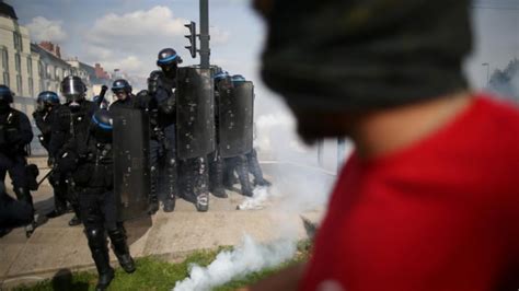 Fresh Protests Hit Streets To Challenge Macron S Labor Reform CGTN