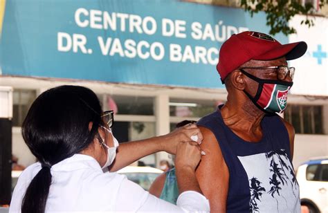 Nova Igua U Segue Vacinando Pessoas Acima De Anos Nesta Sexta Feira