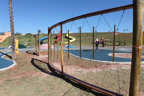 Parques Infantis – Mundo das Crianças