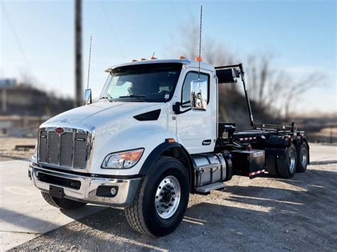 Peterbilt X Galbreath U Or Roll Off Truck